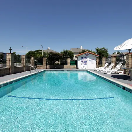 מלון Ibis Styles Normandie 3*
