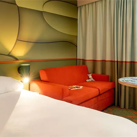 Отель Ibis Styles Normandie Лизьё