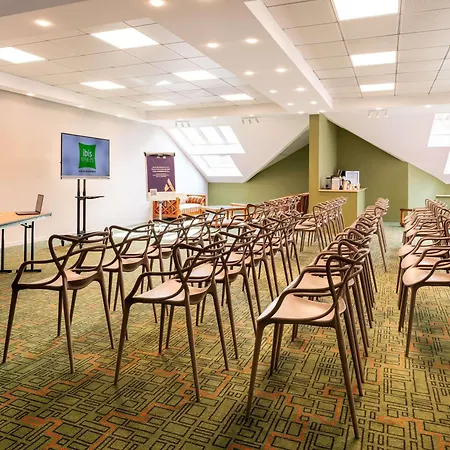Ibis Styles Normandie מלון ליזיו