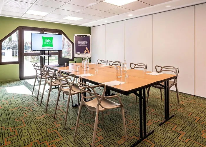 Ibis Styles Normandie Otel Lisieux